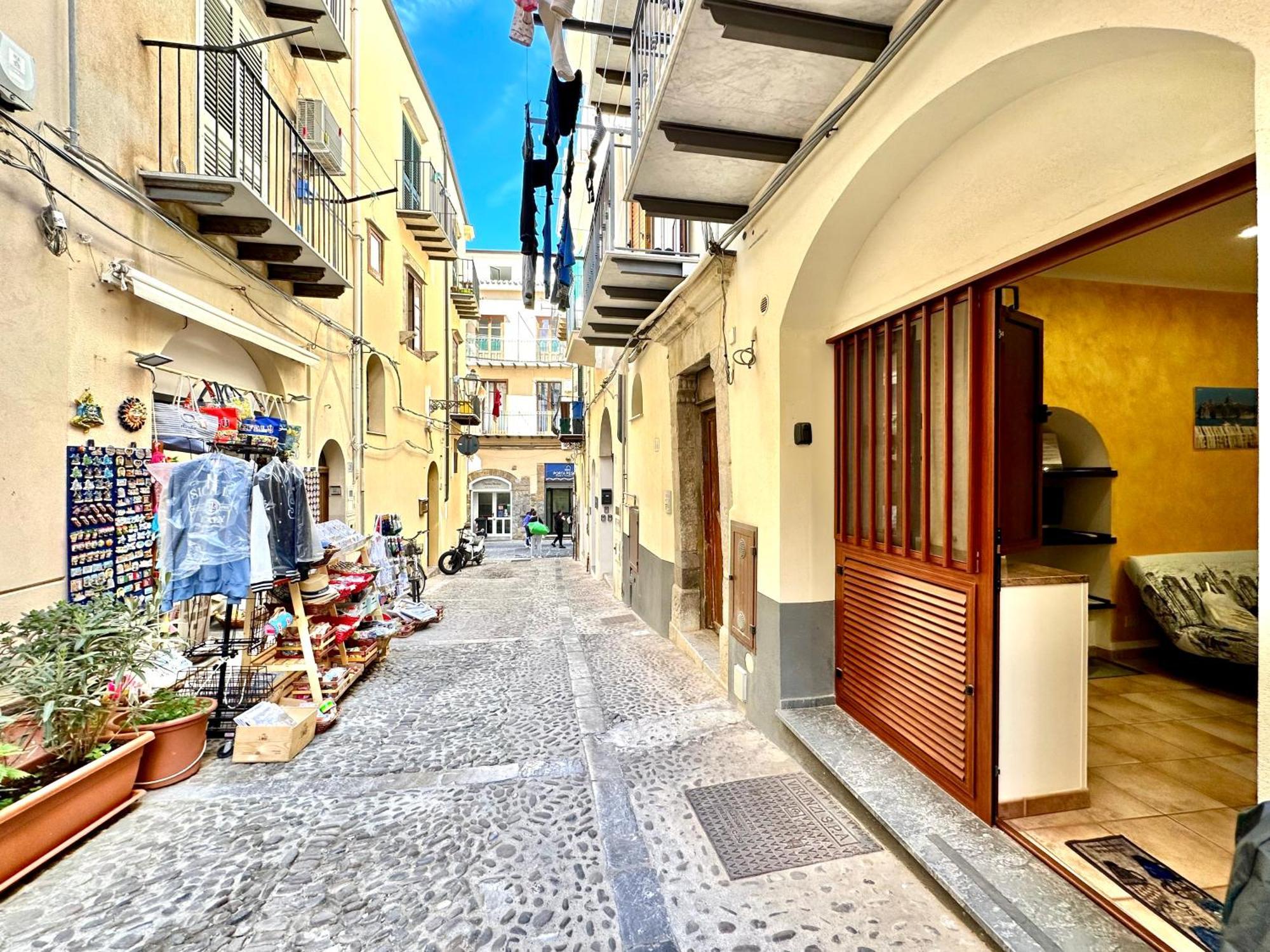 Il Rifugio Del Marinaio By Housilia Apartment Cefalu Exterior photo